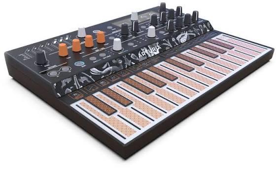 Arturia MicroFreak, Muziek en Instrumenten, Synthesizers, Zo goed als nieuw, Overige aantallen, Overige merken, Met standaard
