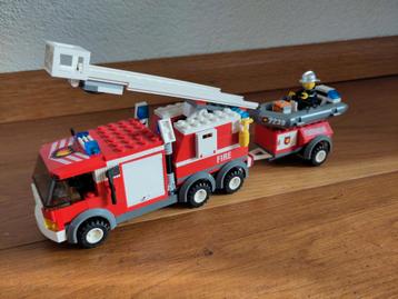 Lego City 7239 Brandweerwagen met aanhanger  beschikbaar voor biedingen