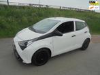 Toyota Aygo Toyota ayco 1.0 benzine 5 deurs 48.000km eerste, Voorwielaandrijving, Gebruikt, Euro 6, 4 stoelen