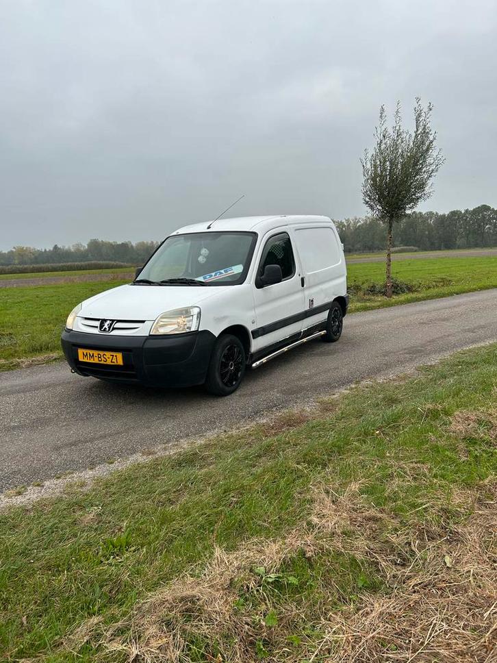 Mmbs peugeot partner 1.9D, Auto's, Bestelauto's, Peugeot, Diesel, Euro 2, Handgeschakeld, Wit, Zwart, Stof, Voorwielaandrijving