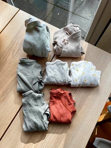 Kledingpakketje 50-56 unisex petit bateau, prenatal, etc. beschikbaar voor biedingen