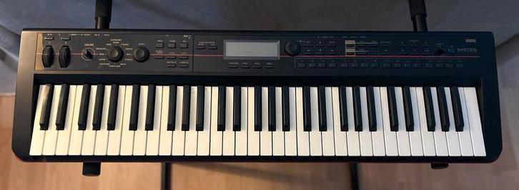 Korg Kross Workstation Keyboard met vocoder - als nieuw!, Muziek en Instrumenten, Keyboards, Zo goed als nieuw, 61 toetsen, Korg