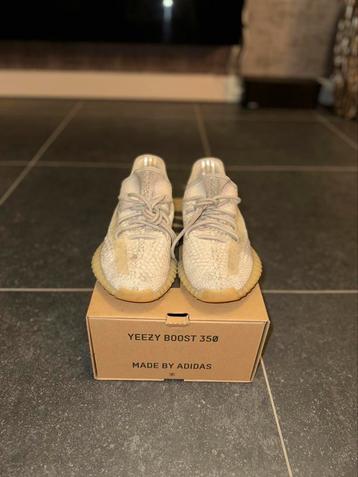 ⸻  Adidas Yeezy Boost 350 V2 – Crème – maat 41 1/3 beschikbaar voor biedingen