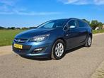 Opel Astra Sports Tourer 1.4 Turbo 88KW ST 2015 Blauw, Auto's, Voorwielaandrijving, Stof, 74 €/maand, 4 cilinders