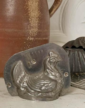 Brocante oude chocolademal / chocoladevorm Kip … Kipje beschikbaar voor biedingen