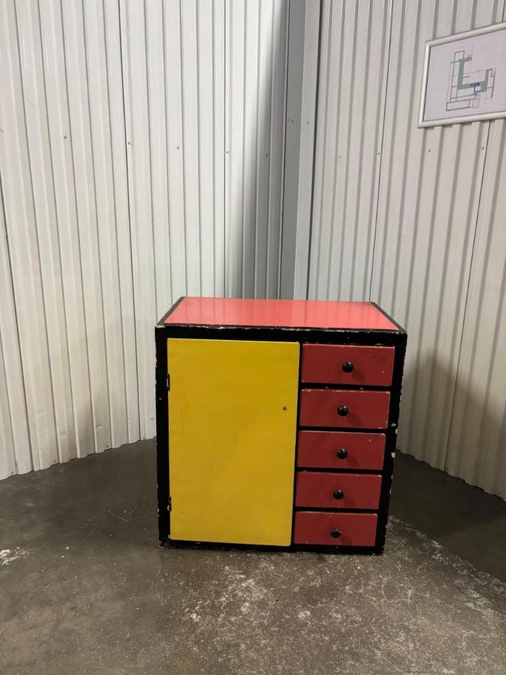 Mooie Kast in Rietveld-achtige Stijl, Huis en Inrichting, Kasten | Buffetkasten, Gebruikt, 100 tot 150 cm, 50 tot 100 cm, 25 tot 50 cm