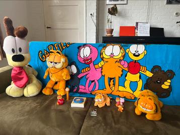 Verzameling Garfield & Odie knuffels beschikbaar voor biedingen