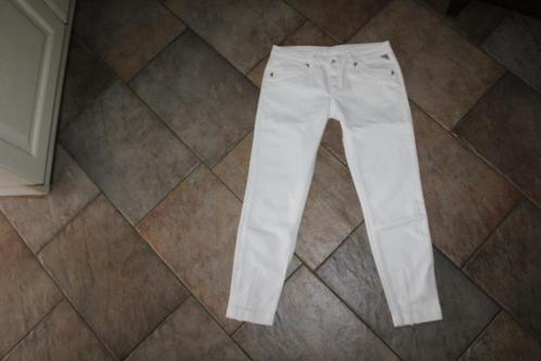 Replay low waist gebroken wit jeans mt 32 KOOPJE, Kleding | Dames, Spijkerbroeken en Jeans, Nieuw, W30 - W32 (confectie 38/40)