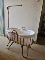 Vintage rotan wiegje, Kinderen en Baby's, Babywiegjes en Ledikanten, Ophalen, Gebruikt, Wieg