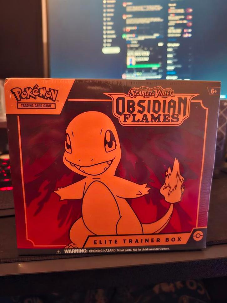 Pokemon Obsidian Flames ETB - Zo goed als nieuw!, Hobby en Vrije tijd, Verzamelkaartspellen | Overige, Zo goed als nieuw, Ophalen of Verzenden