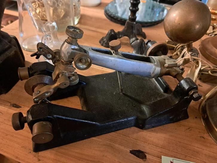 Antieke diamant slijpmachine erg mooi item en atelier tafel, Antiek en Kunst, Antiek | Gereedschap en Instrumenten, Ophalen