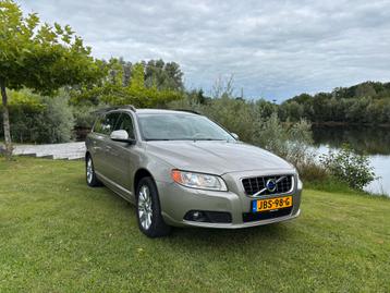 V70 2.5 T Automaat, Youngtimer, 183000 km, 231 PK. Zwitser ! beschikbaar voor biedingen