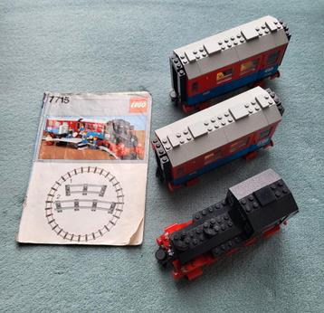 Lego trein locomotief & 2 wagonnetjes (set 7715) + bouw boek beschikbaar voor biedingen