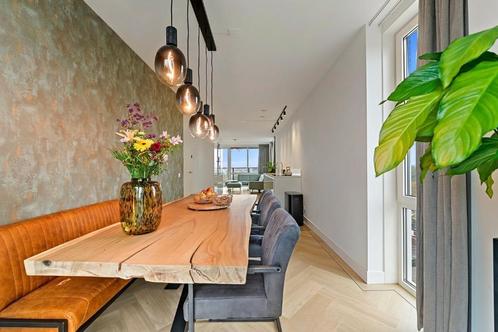 Eetkamertafel set. Suar boomstam met bank, stoelen en licht, Huis en Inrichting, Complete eetkamers, Nieuw, Minder dan 4 stoelen