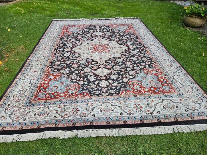 Prachtig groot handgeknoopt perzisch tapijt 272 x 380 cm, Huis en Inrichting, Stoffering | Tapijten en Kleden, Gebruikt, 200 cm of meer