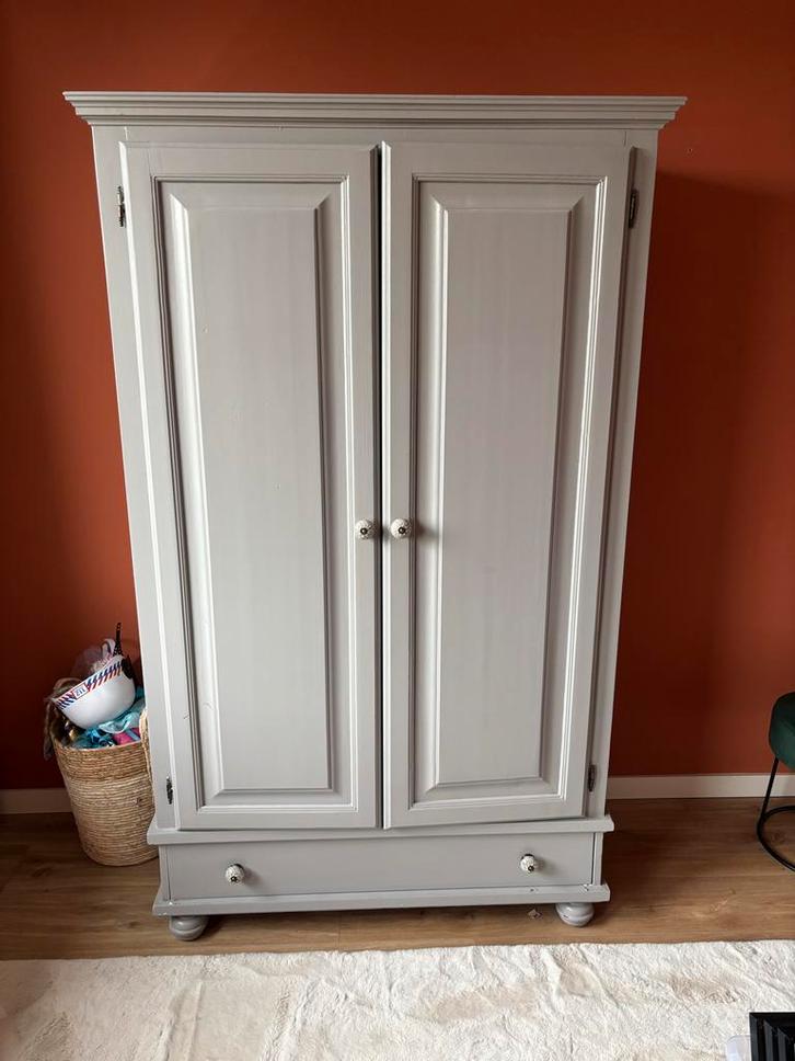 Mooie grijze kast met deuren en lade, Huis en Inrichting, Kasten | Kledingkasten, Gebruikt, 150 tot 200 cm, 100 tot 150 cm, 50 tot 75 cm
