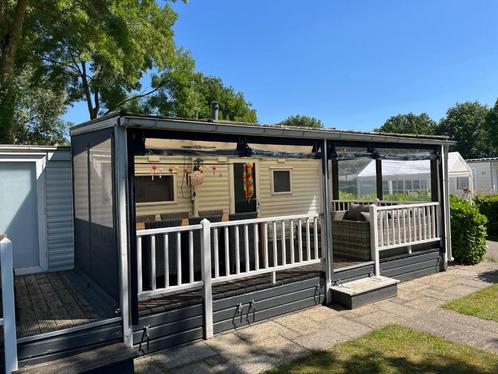 Chalet/Stacaravan op Recreatiepark de Leistert in Roggel, Caravans en Kamperen, Stacaravans, tot en met 6, Ophalen