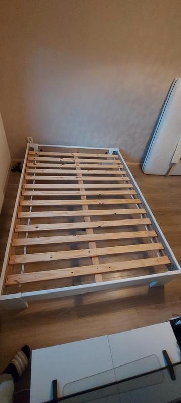 Tweepersoonsbed 140x200 cm (IKEA) - Met of zonder hoofdbord - afbeelding 2