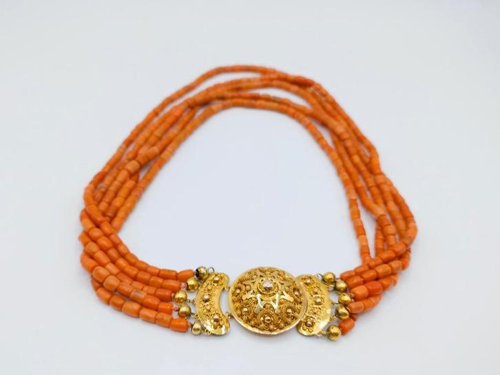 Antieke bloedkoralen ketting met gouden slot, 41-48 cm, Sieraden, Tassen en Uiterlijk, Antieke sieraden, Ketting, Goud, Verzenden