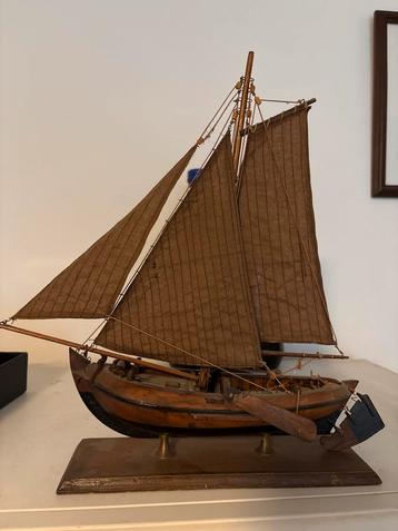 Vintage Zeilboot Model beschikbaar voor biedingen