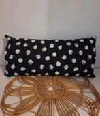 Ikea langwerpig kussen zwart met witte stippen, Ophalen of Verzenden, Zo goed als nieuw, Zwart, Rechthoekig