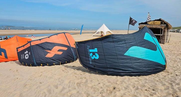 Kites - F one bandit 10m F one breeze 13m, Watersport en Boten, Kitesurfen, Gebruikt, Kite, 10 m², Geen board, Ophalen of Verzenden