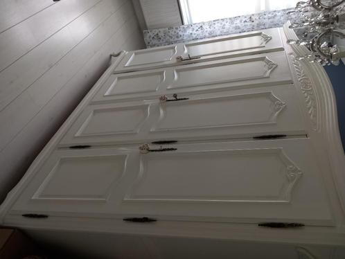 Linnenkast queen ann, Huis en Inrichting, Kasten | Kledingkasten, Gebruikt, 200 cm of meer, 50 tot 75 cm, Met deur(en), Met plank(en)