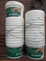 16 kunststof emmers met hengsel en deksel - schoon, Ophalen of Verzenden, Kunststof, Met deksel