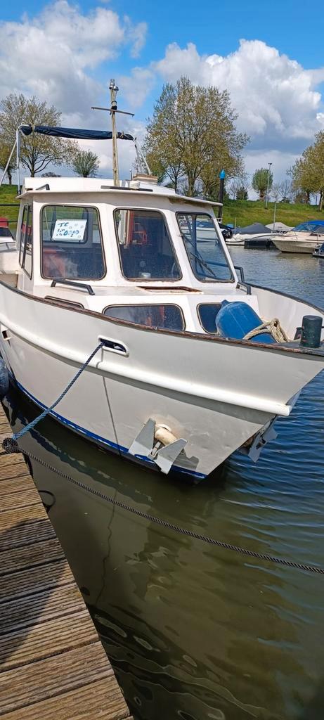 Motorcruiser Beachcraft, Watersport en Boten, Motorboten en Motorjachten, Gebruikt, Staal, 9 tot 12 meter, Diesel, Binnenboordmotor