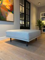 Eyye Dura Lounge Poef, Ophalen, Vierkant, 100 tot 125 cm, Zo goed als nieuw