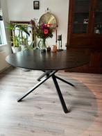 Ronde zwarte tafel, Huis en Inrichting, Tafels | Eettafels, Ophalen, Gebruikt, Rond, Vijf personen of meer