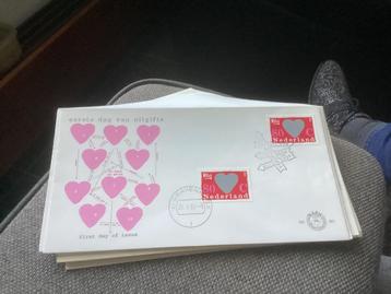 No6392 Afwijkend E361 2 zegels andere stempel Heb ook van beschikbaar voor biedingen