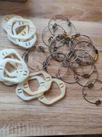 Baretembleem sluitingen, Verzamelen, Militaria | Algemeen, Ophalen of Verzenden, Landmacht, Nederland, Embleem of Badge