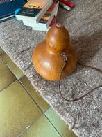 Kalebas Fles met leren riem, Ophalen