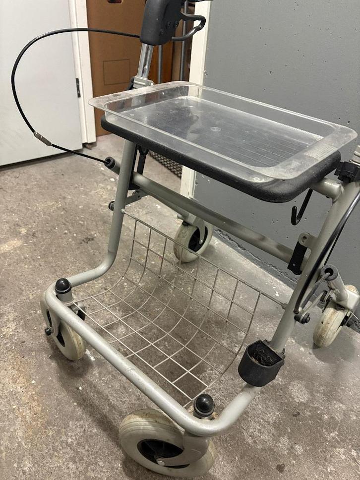 Rollator grijs, Diversen, Rollators, Zo goed als nieuw, Opvouwbaar, Ophalen