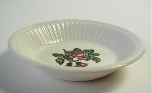 Wedgwood compote schaaltje Moss Rose Ø 13,2 cm, Huis en Inrichting, Keuken | Servies, Gebruikt, Schaal of Schalen, Wedgwood, Aardewerk