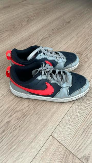 Nike sneakers maat 38 beschikbaar voor biedingen