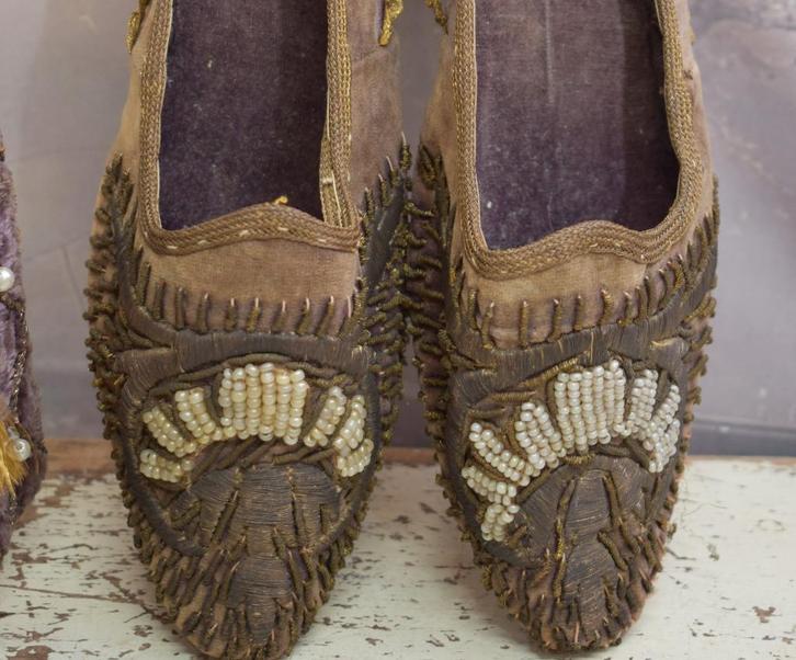 Oud Franse Schoentjes. "Uit Aletta's Tijd", Antiek en Kunst, Antiek | Kleding en Accessoires, Dames, Ophalen of Verzenden