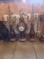 Antiek bronzen klokkenstel met kandelaars, Antiek en Kunst, Antiek | Klokken, Ophalen