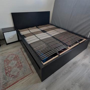 Ikea Malm zwart bedframe 160x200 + Leirsund lattenbodems beschikbaar voor biedingen