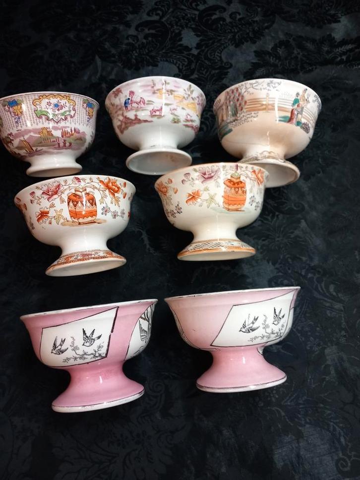 Kastkommen societe ceramique en regout 8 euro per stuk, Antiek en Kunst, Antiek | Servies los, Ophalen of Verzenden