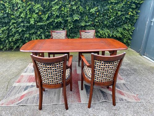 Schuitema eettafel 4 x stoelen !!!, Huis en Inrichting, Complete eetkamers, Gebruikt, Minder dan 4 stoelen, Ophalen