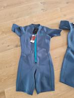 NIEUW 2x wetsuit / shorty voor kinderen, Ophalen of Verzenden, Nieuw