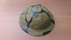 WW2 Britse MK2 helm in camouflage., Ophalen of Verzenden, Overige soorten, Engeland, Helm of Baret