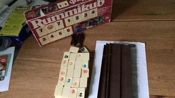 Rummikub compleet beschikbaar voor biedingen