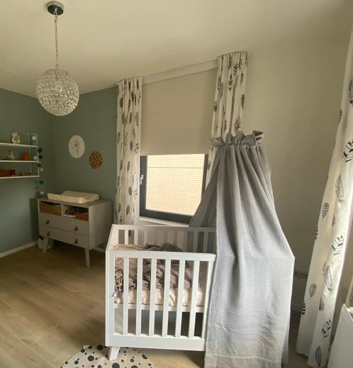 Ledikant en commode, Kinderen en Baby's, Kinderkamer | Complete kinderkamers, Zo goed als nieuw, Jongetje of Meisje, Ophalen