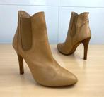 Uterque leer hoge hakken enkellaarsjes donkerbeige maat 40, Kleding | Dames, Beige, Uterque, Lage of Enkellaarzen, Ophalen of Verzenden