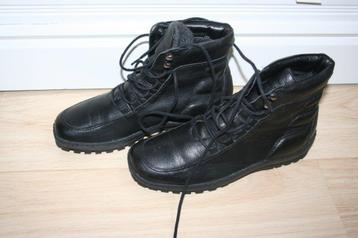 Jana veter wandel schoenen / maat 38 zwart. beschikbaar voor biedingen