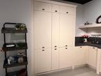 showroom keuken Te koop, Huis en Inrichting, Keuken | Complete keukens, Ophalen, U-keuken, Overige kleuren, Zo goed als nieuw