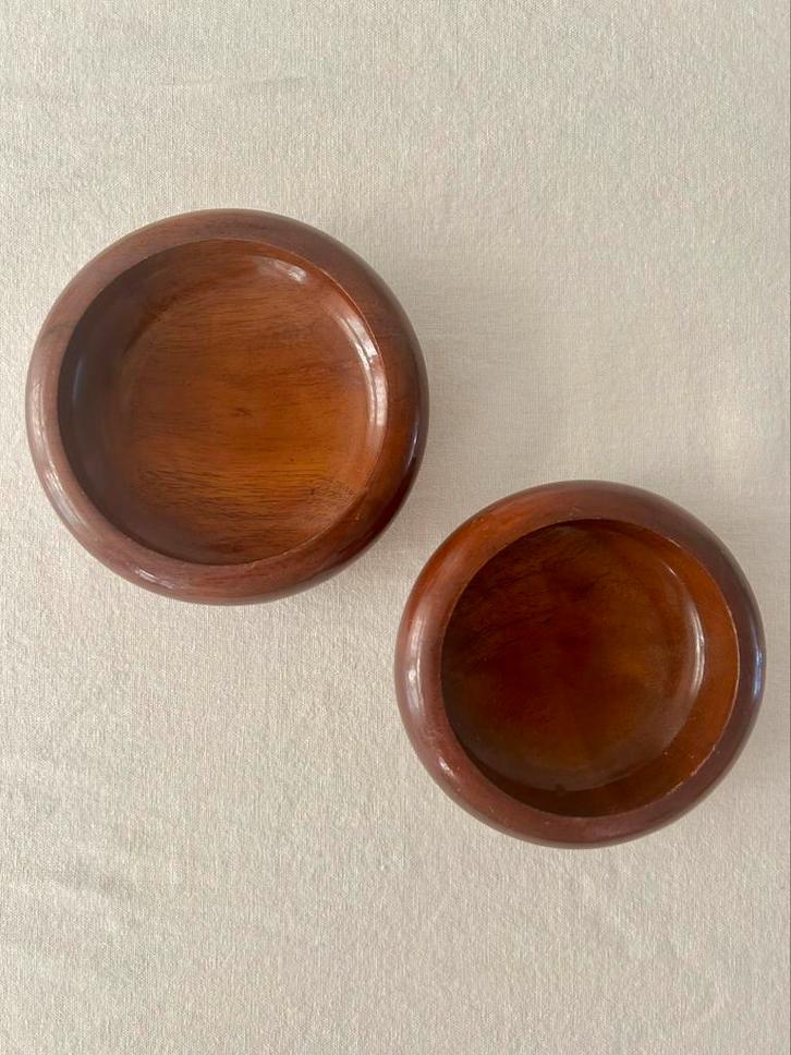 Twee vintage houten schaaltjes, Huis en Inrichting, Woonaccessoires | Schalen en Manden, Zo goed als nieuw, Rond, Hout, Ophalen of Verzenden